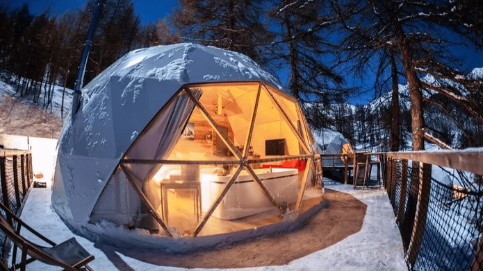 Ø6m Alpine Hut Insulated Domes PVC semi-permanent buildings 